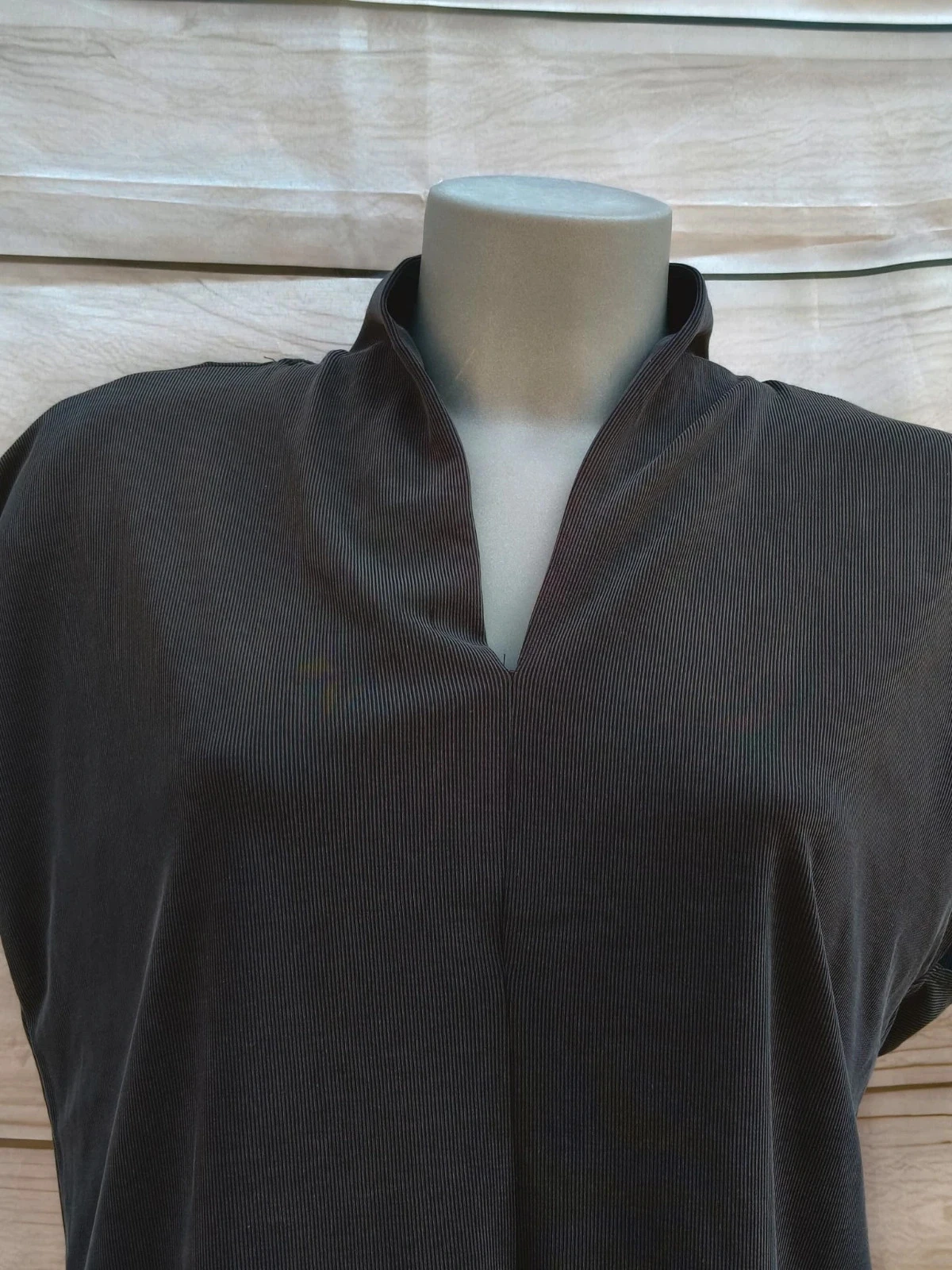 Blusa plissada preta Trucco - Tamanho L 💜 – photo 4
